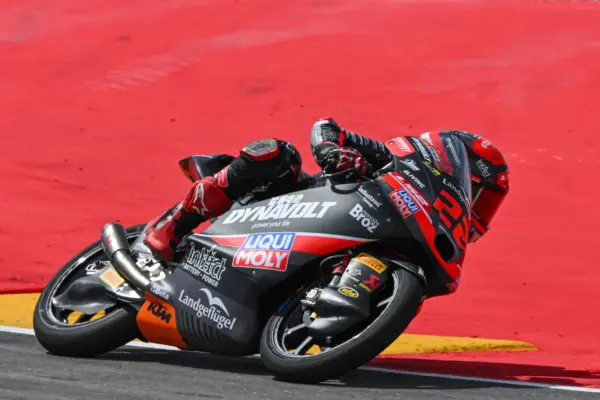 Moto3: Almansa leads Friday practice for the Aragón GP