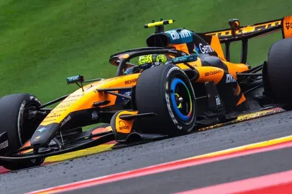 F1 today: McLaren threatens Mercedes and Ferrari experiences contrast