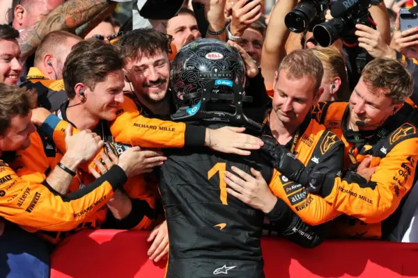 F1: Norris reinforces 'pride' in spending career defending McLaren: "My home"