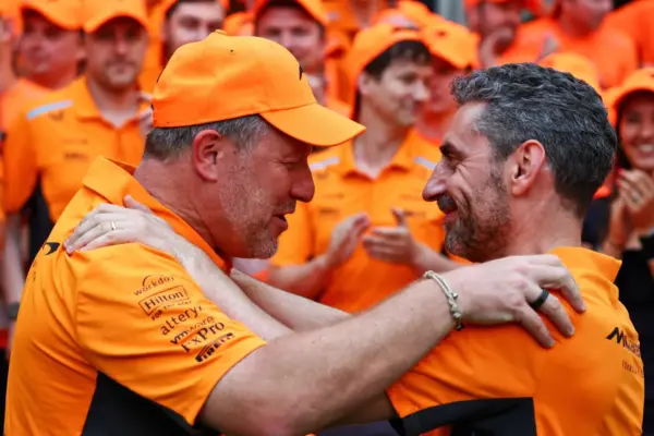 F1: Brown and Stella celebrate Norris' renewal until 2030