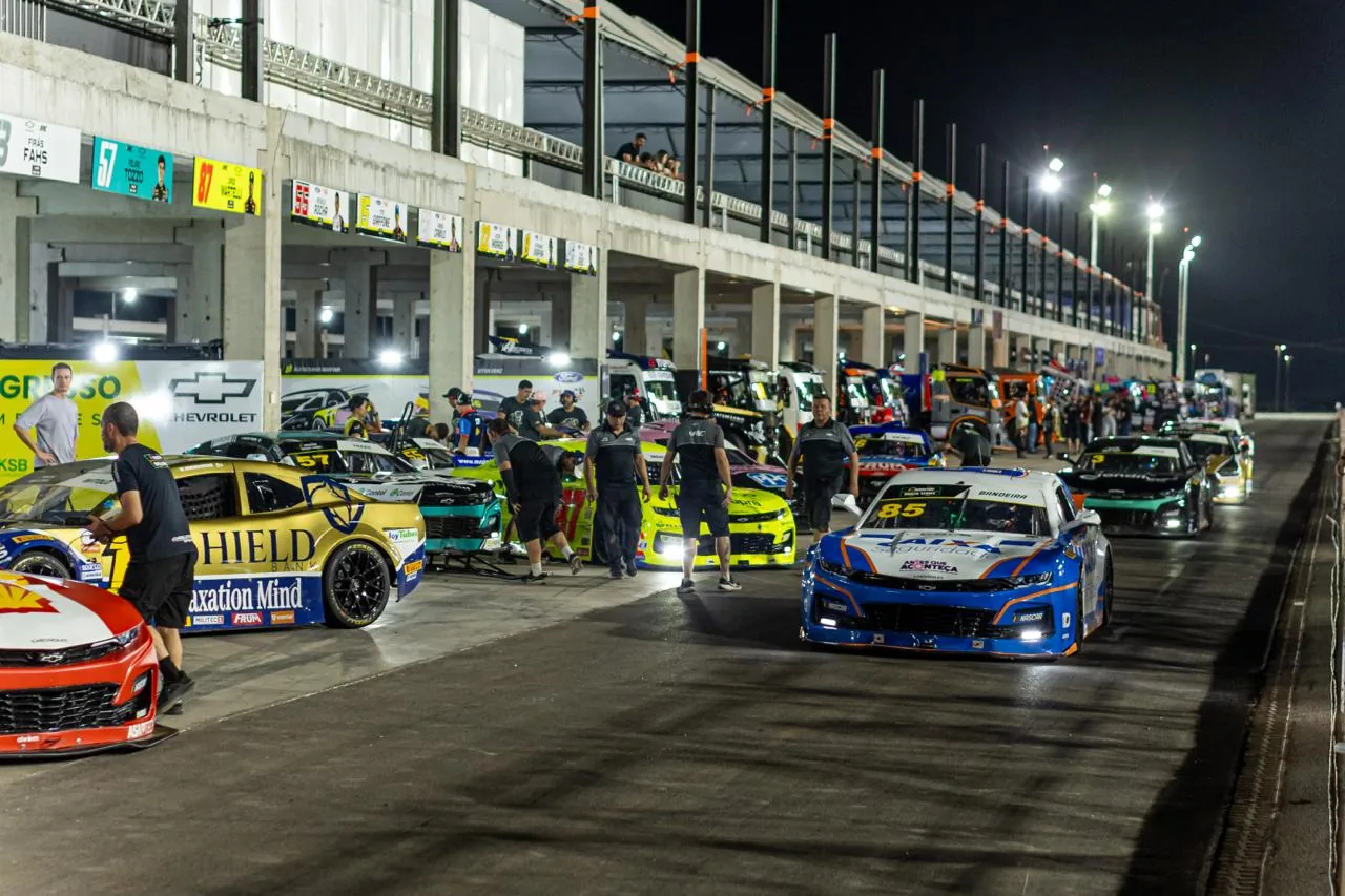 NASCAR Brazil: Follow the Night Challenge in Cuiabá LIVE
