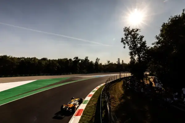 Monza's banked curve withstands time and recalls the most dangerous era of Formula 1