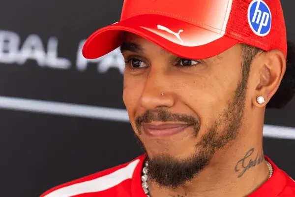 F1: Hamilton arrives in Monza with newly restored Ferrari F40