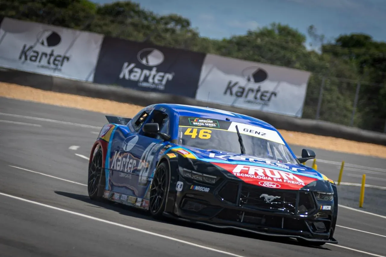 NASCAR Brazil: Vitor Genz clinches pole on the oval at Circuito dos Cristais, in Curvelo
