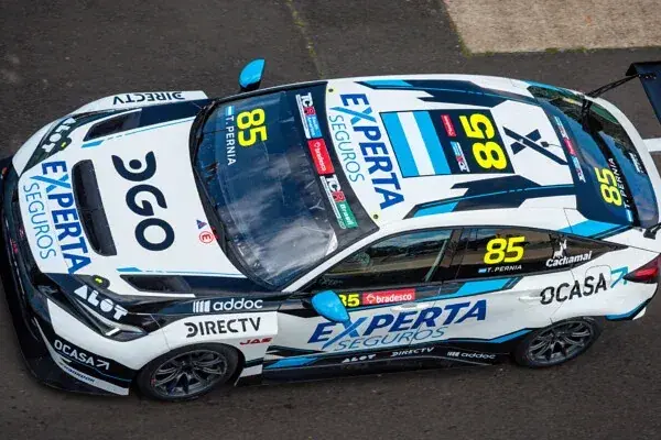 TCR South America: Tiago Pernía wins Race 1 after comeback in the last lap in Concordia