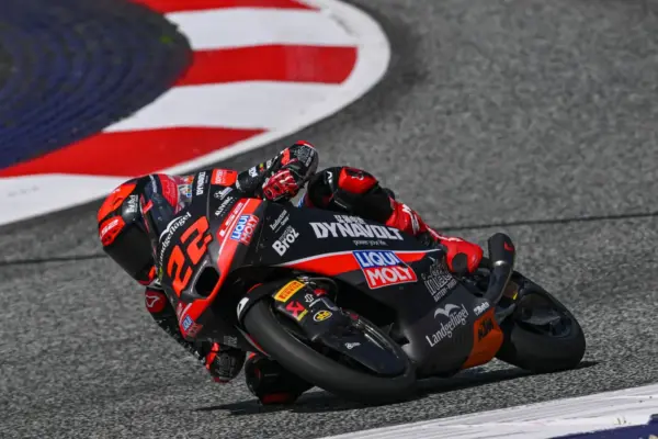 Almansa beats Quiles and leads Friday Moto3 practice in Austria